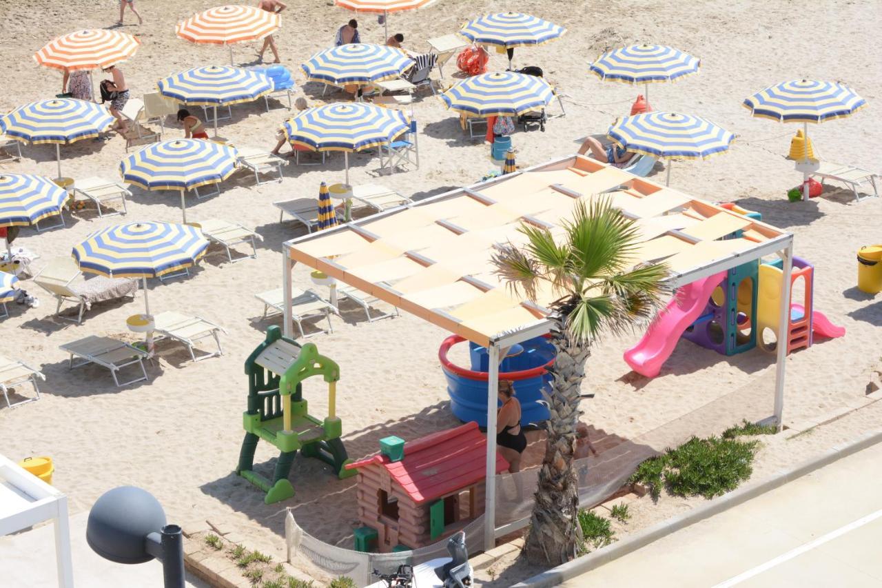 Hotel Caravel Marotta Kültér fotó