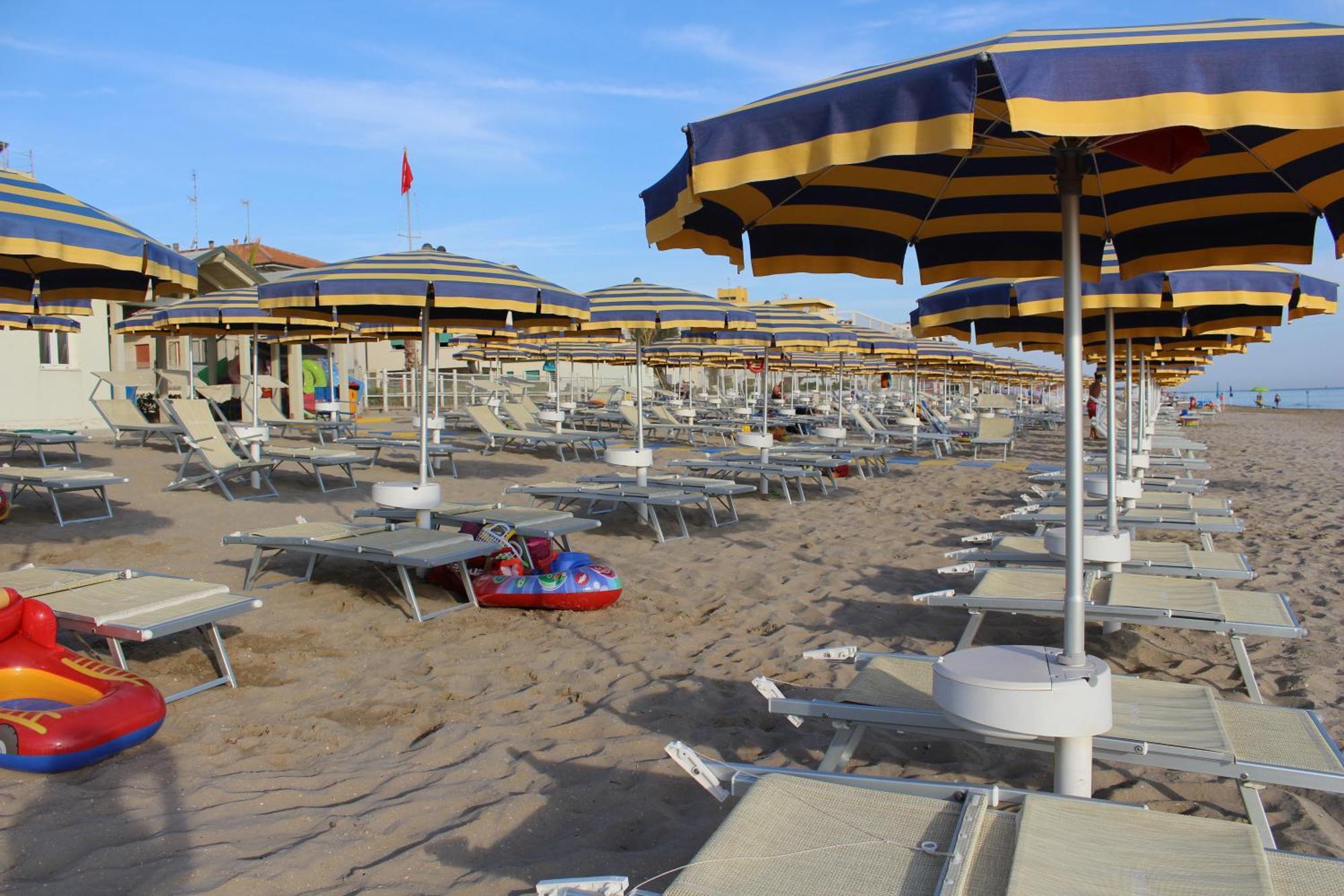 Hotel Caravel Marotta Kültér fotó