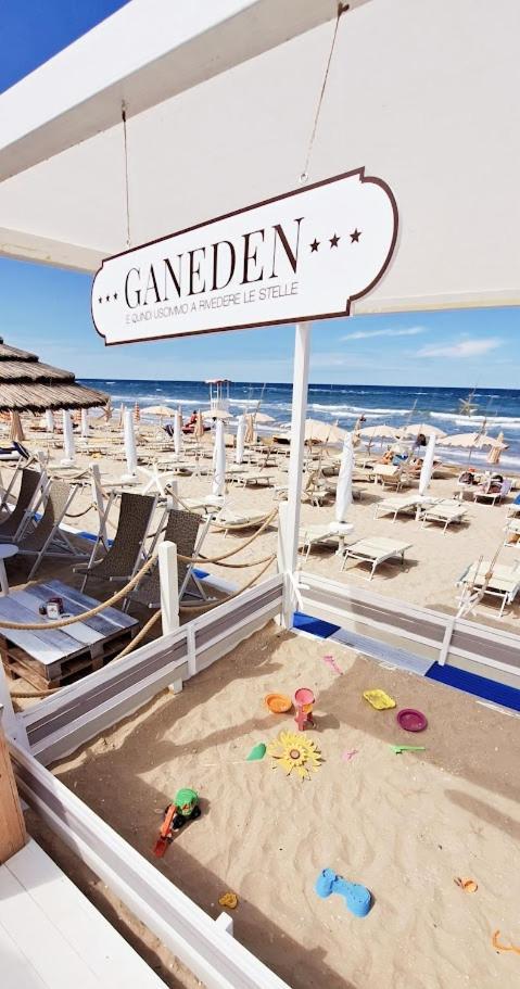 Hotel Caravel Marotta Kültér fotó