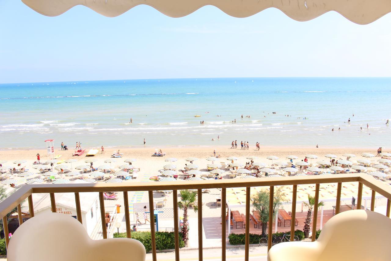 Hotel Caravel Marotta Kültér fotó